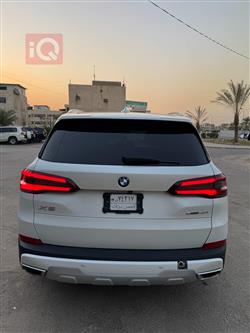 بی ئێم دەبڵیو X5